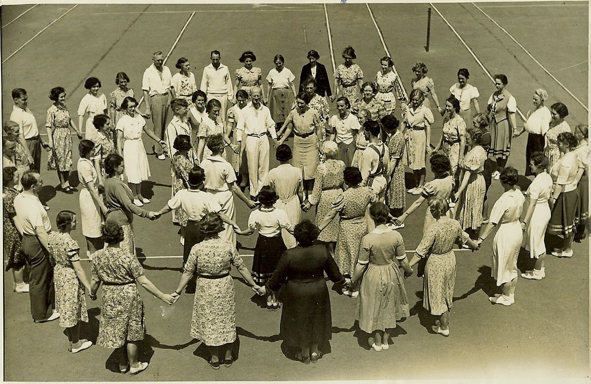 nz-wellington-1940.jpg (304770 bytes)